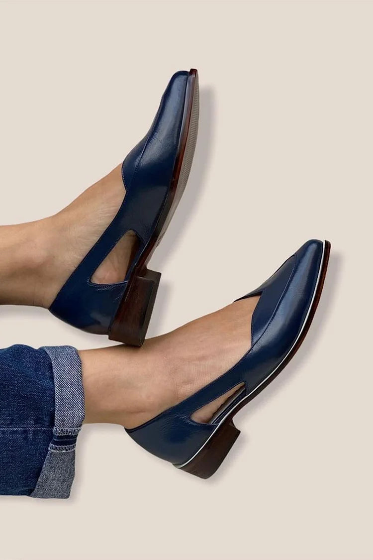 Maritime Ballerinas mit Cut-Outs und spitzem Fuß – lässig in Dunkelblau