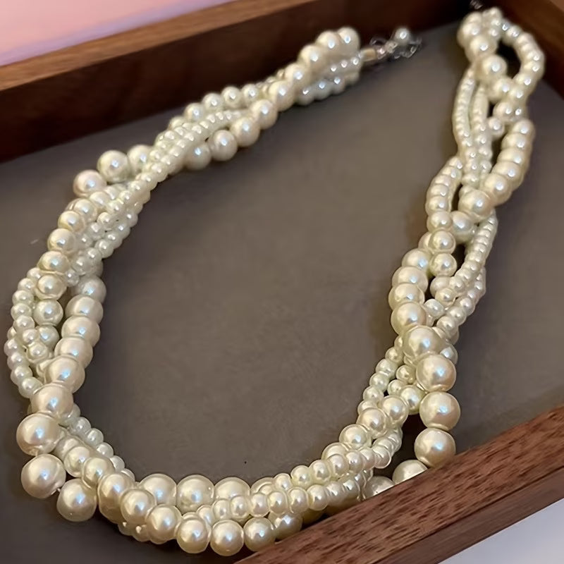 Elegante Statement Perlen-Halskette