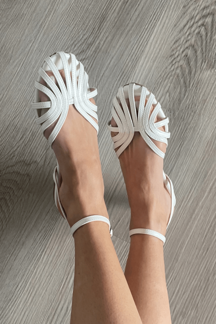 Vittoria | Elegante Goldene Sandalen mit Glitzerakzenten