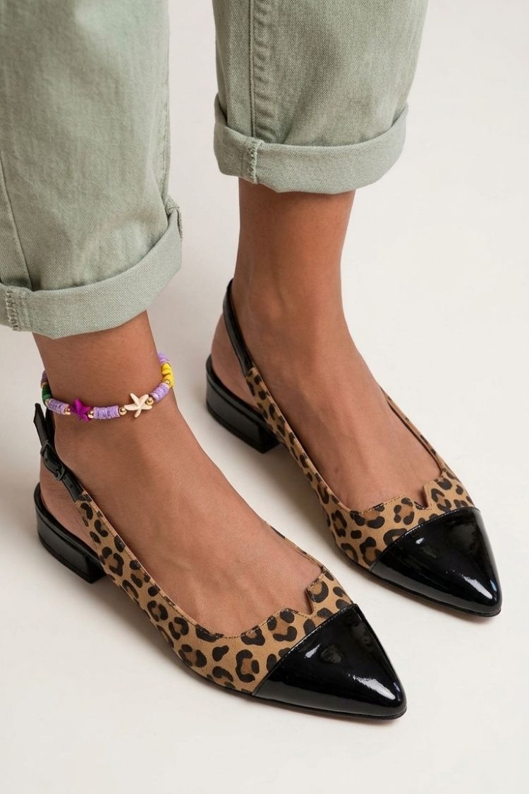 Ballerinas Slingback mit Cut-Out, Farbblockdesign, spitzer Kappe und Schnalle