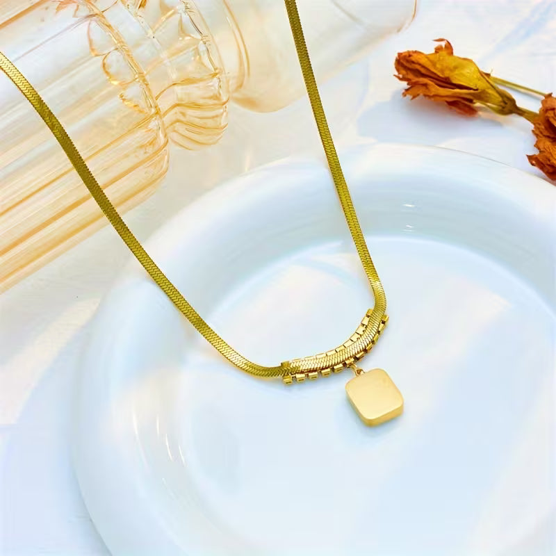 Collier Prism Émeraude Regalia en Or