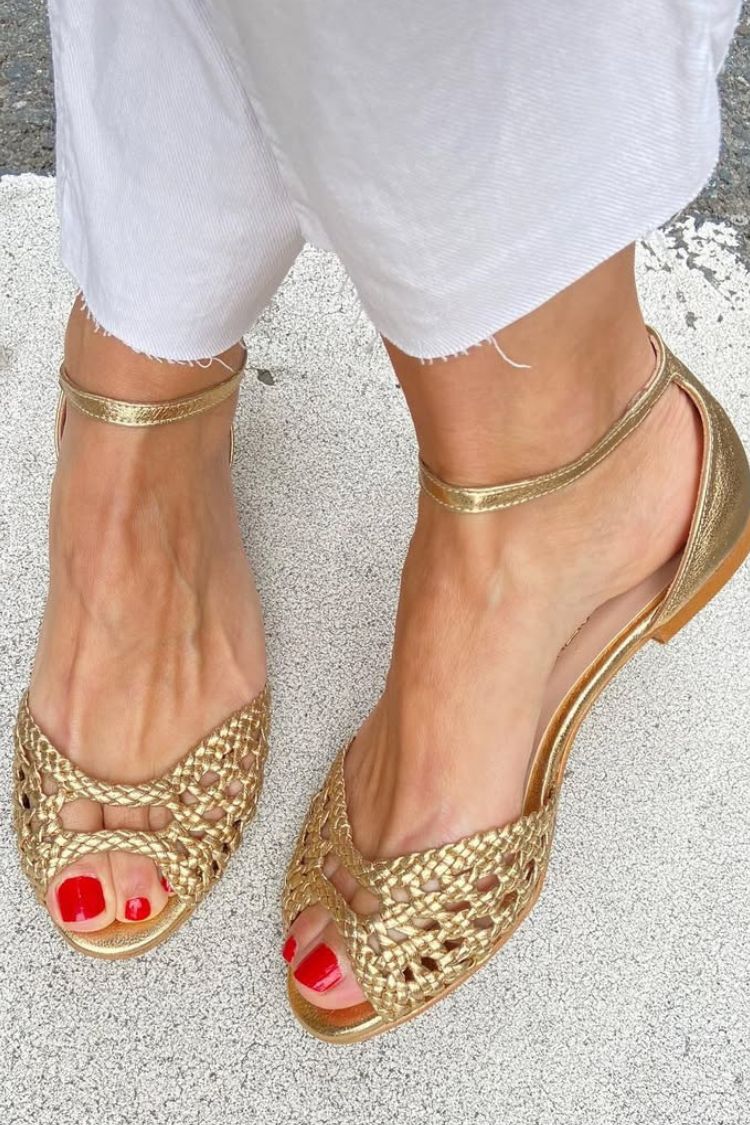 Isadora | Geflochtene Sandalen aus Gold