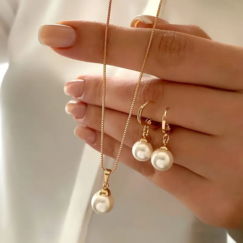 Elegantes anmutiges Perlen-Halsketten-Set