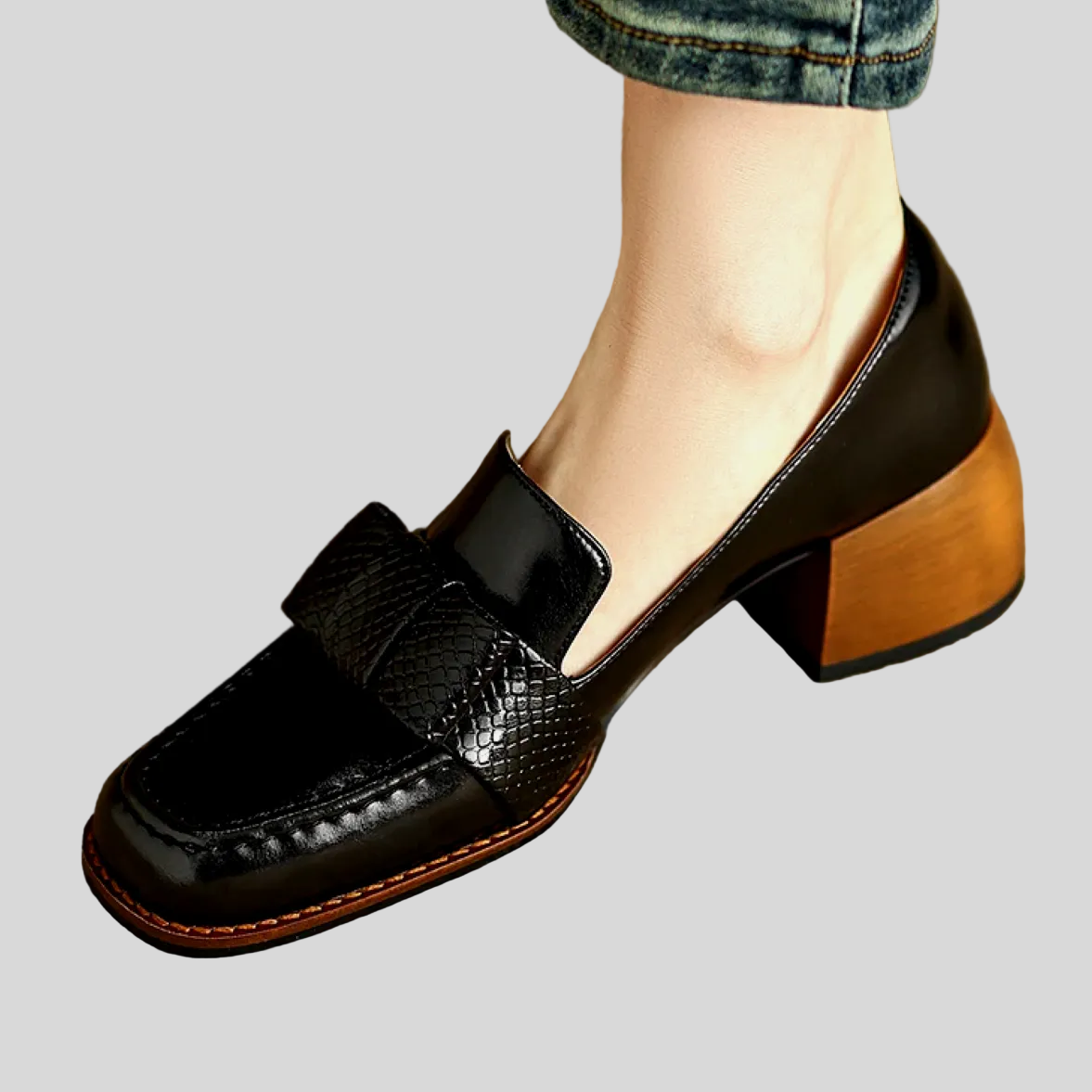 Contessa loafers met knoop