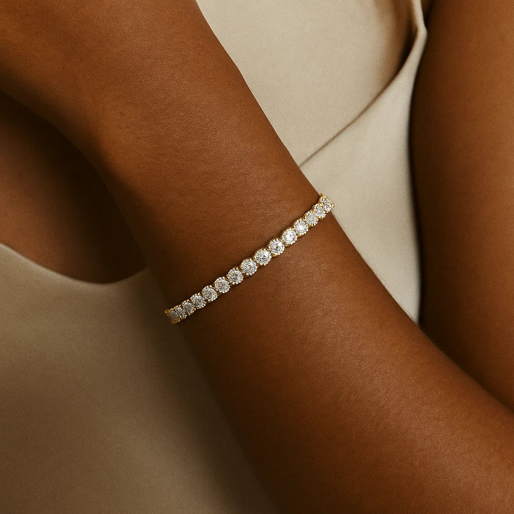 Goldenes Tennisarmband mit Moissanit-Steinen