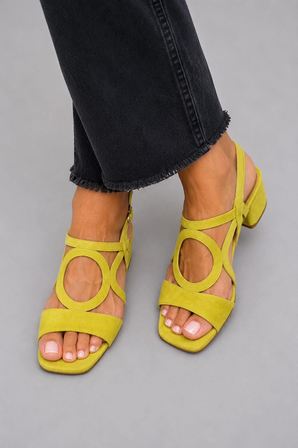 Valentina | Striking Summer Shoes