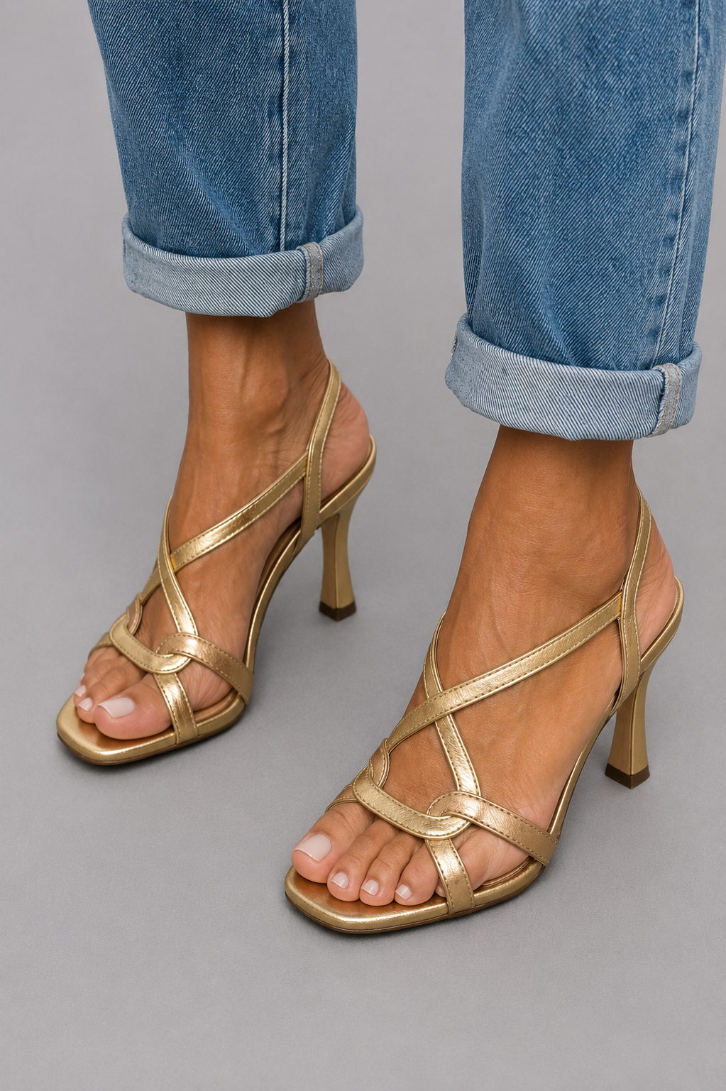 Elisabetta | Goldene Sandalen für einen zauberhaften Sommer