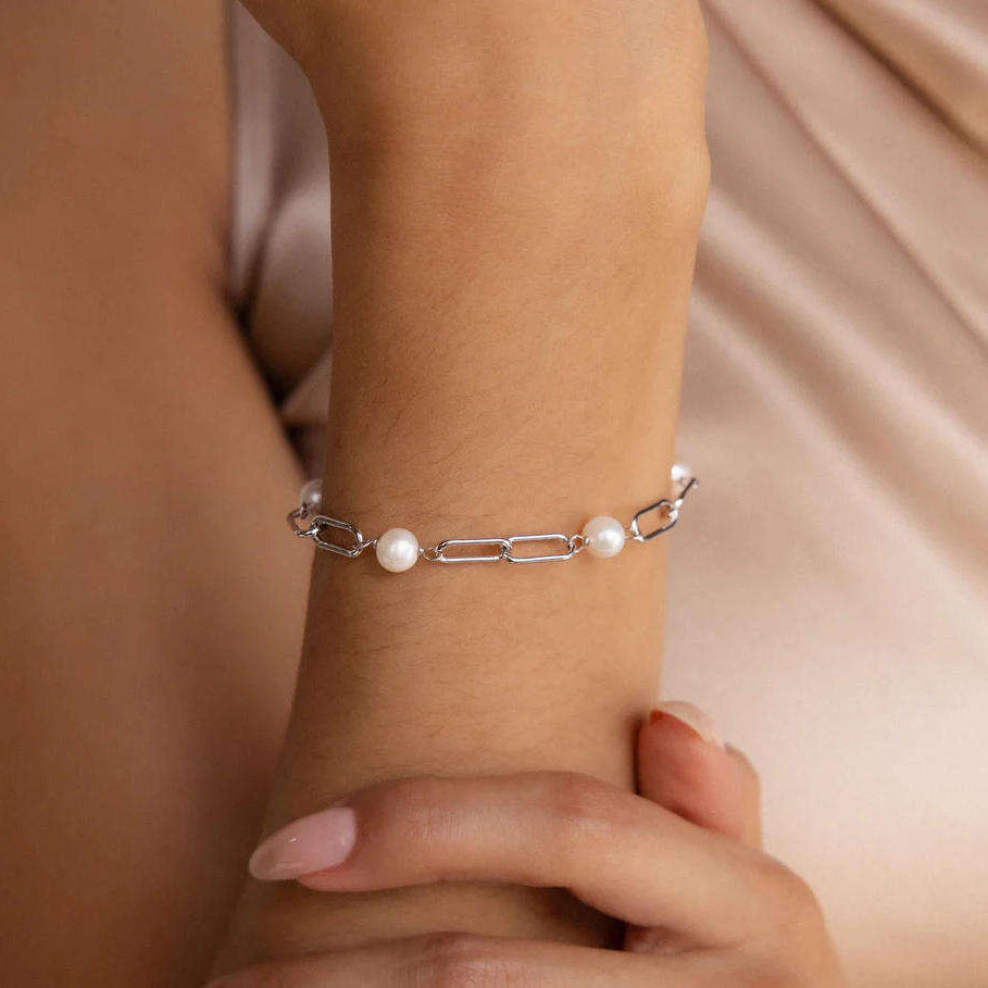 Zeitloses Perlenketten-Armband