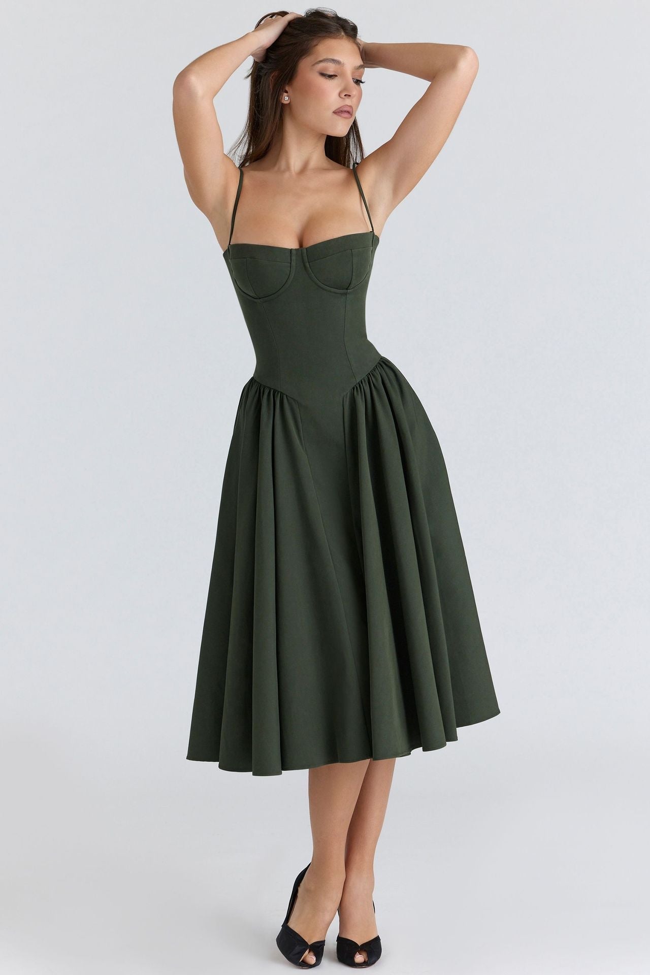 "NOVA | Korsettkleid" can be rewritten as "NOVA | Korsett Dress".