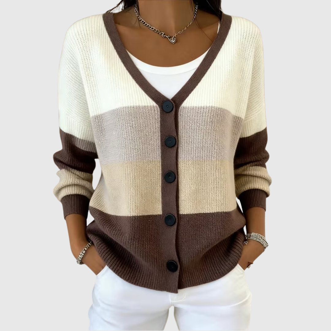 Felicia | Strickjacke mit Knopfdetails