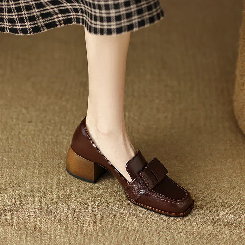 Contessa loafers met knoop