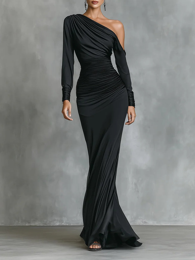 Celina™ | Zwarte satijnen maxi-jurk met een off-the-shoulder halslijn