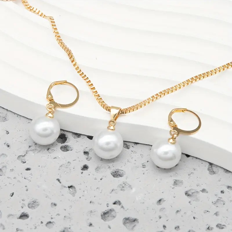 Elegantes anmutiges Perlen-Halsketten-Set